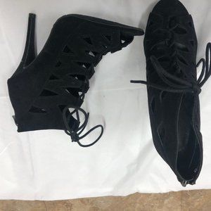 NWOT Suede Lace Up Booties